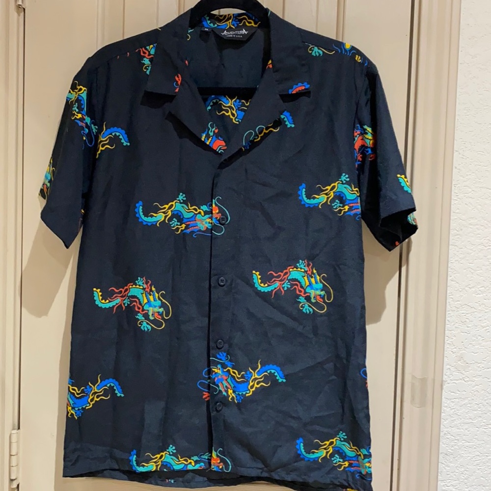 Adventure shirt size M